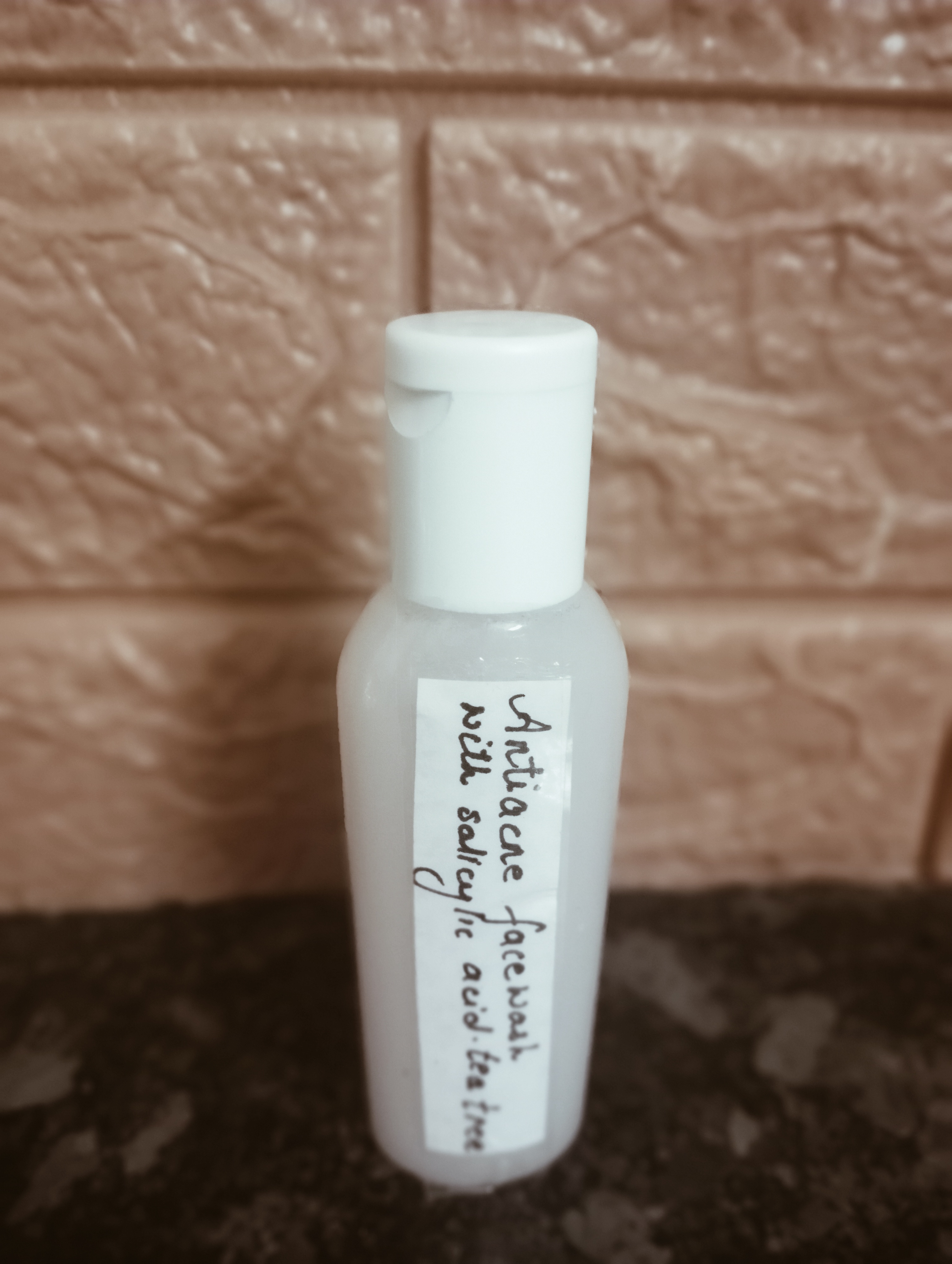 Antiacne Facewash with Salicylic Acid Tea Tree Oil