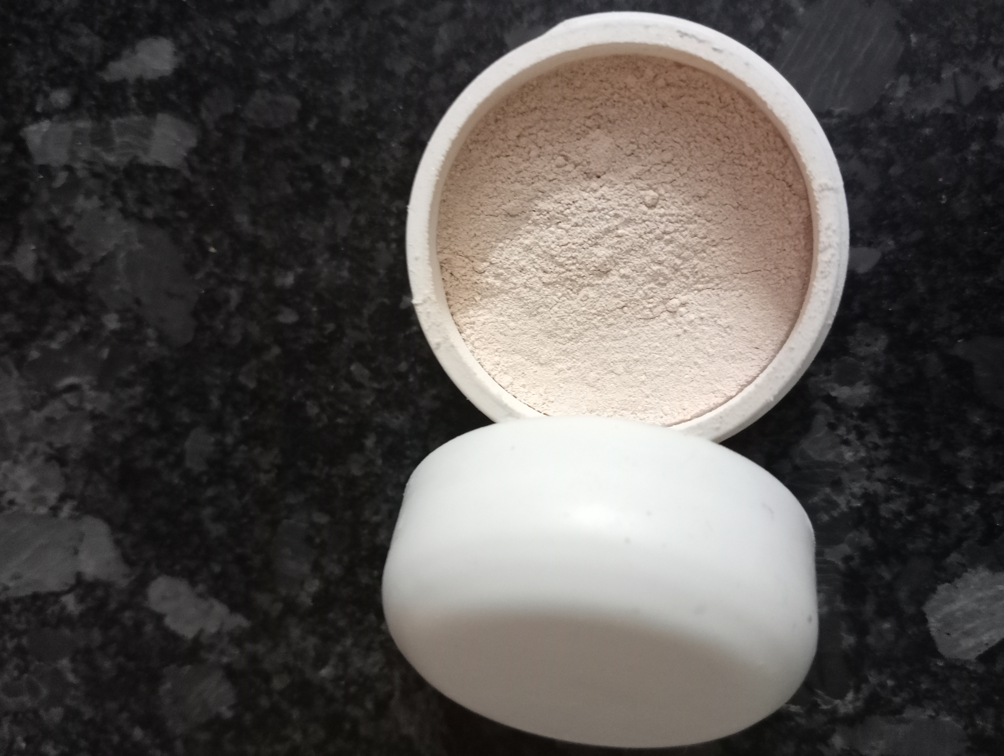 CC Foundation Loose Powder