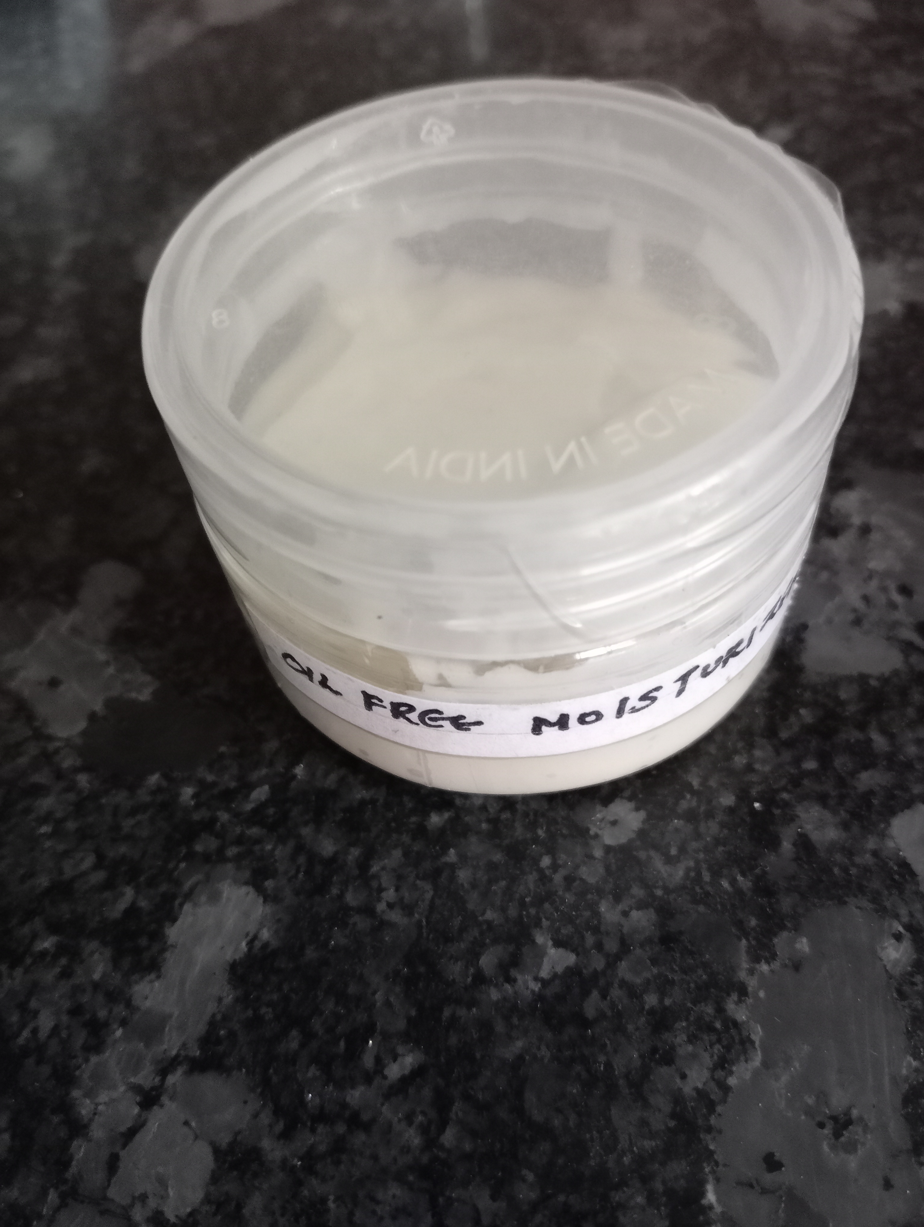 Oil Free Glow Antiacne Moisturizing Cream