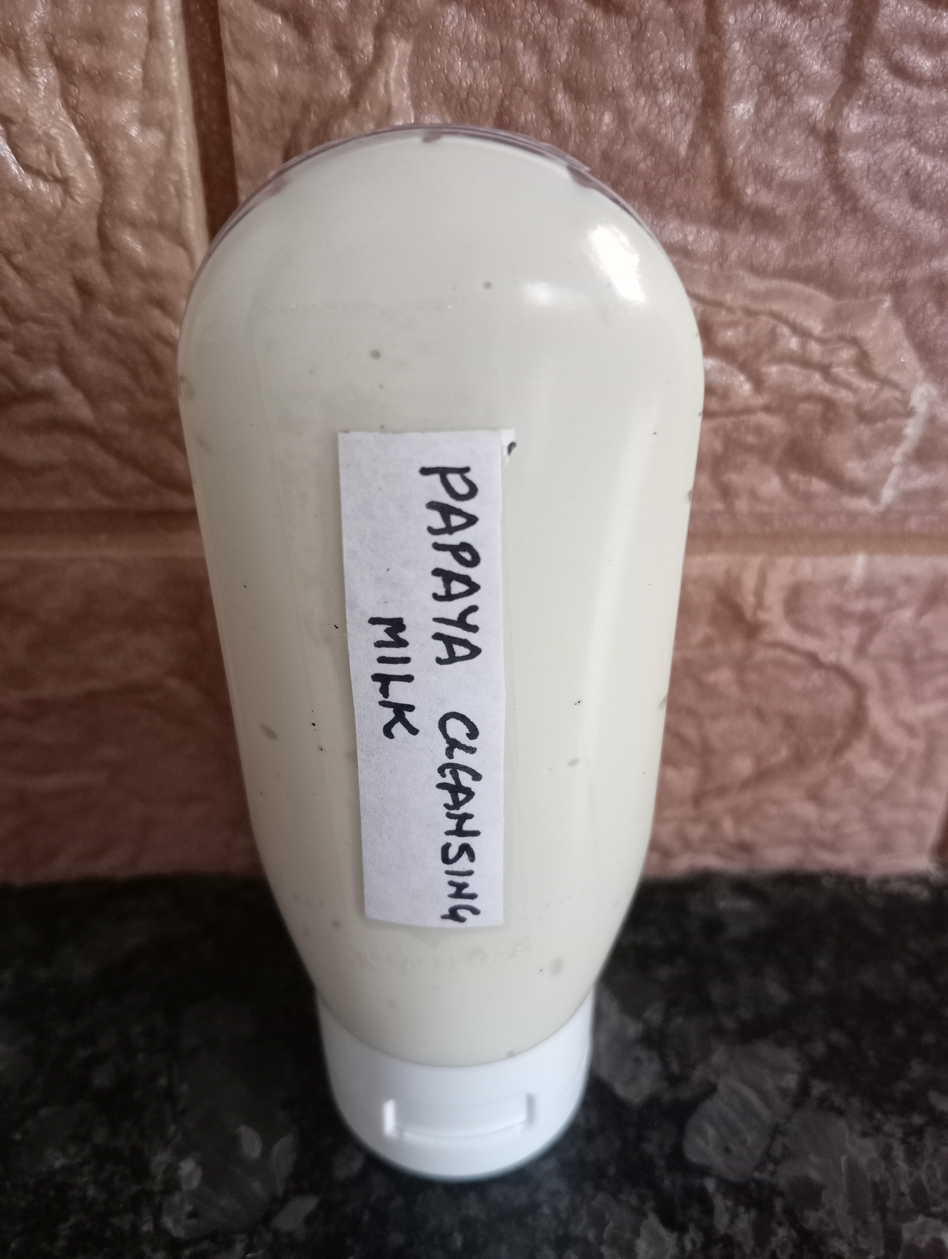Papaya Whitening Cleansing Milk